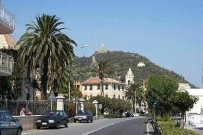 Xtrallusion photo gallery of Italy. Photos, pictures, images and photographs of the Italian Rivieras, the Italian Lakes, the Italian Alps, the Cinque Terre, the Amalfi coast and some of the most beautiful corners of Italy. Plus photos of Italian cities such as Pisa, Milan, Genoa and Rome.